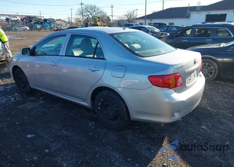 2010 Toyota Corolla Le z USA, uszkodzony, nr VIN 1NXBU4EE4AZ343621